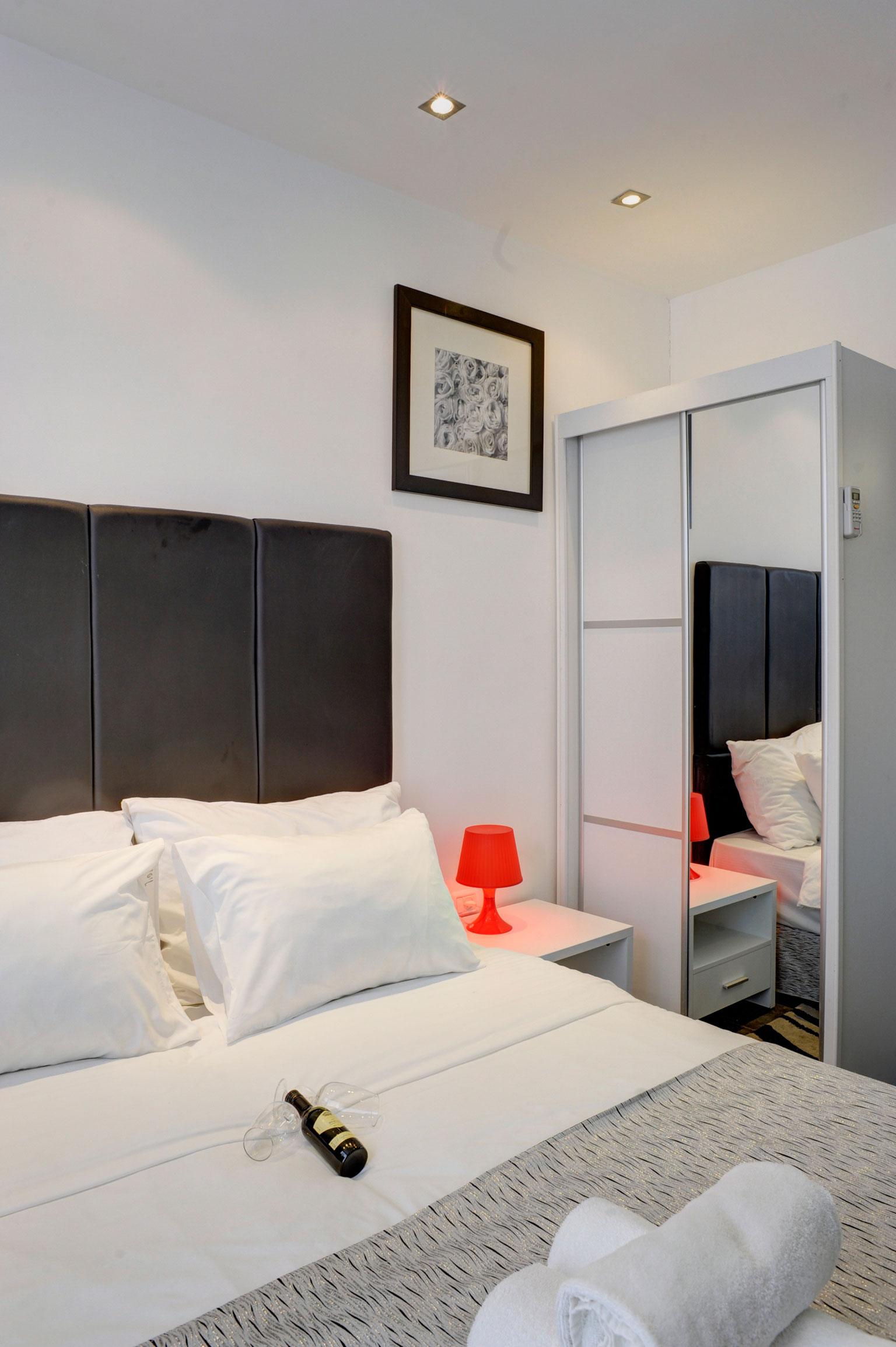 Geula Suites By Raphael Hotels เทลอาวีฟ ภายนอก รูปภาพ