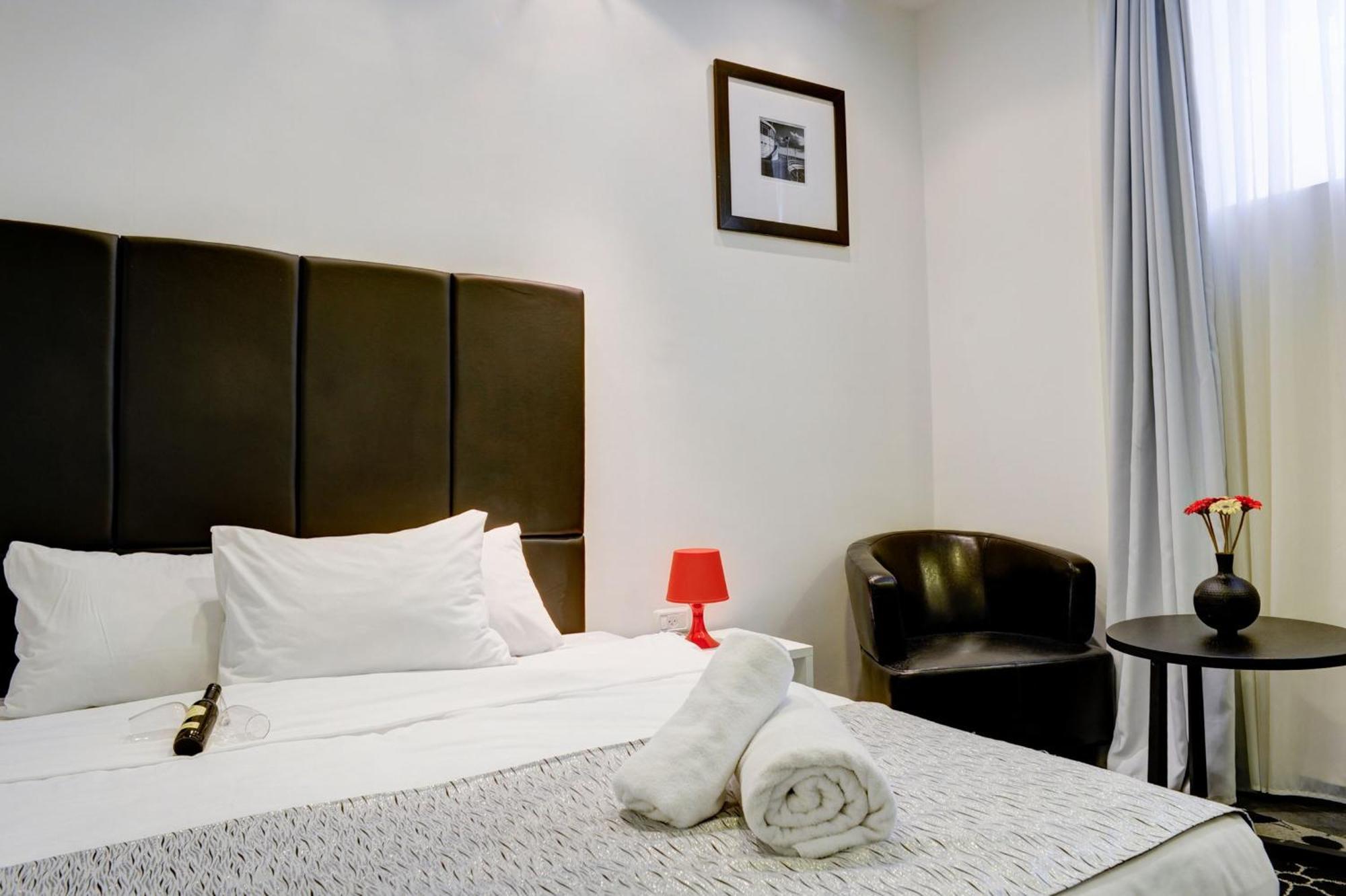 Geula Suites By Raphael Hotels เทลอาวีฟ ห้อง รูปภาพ