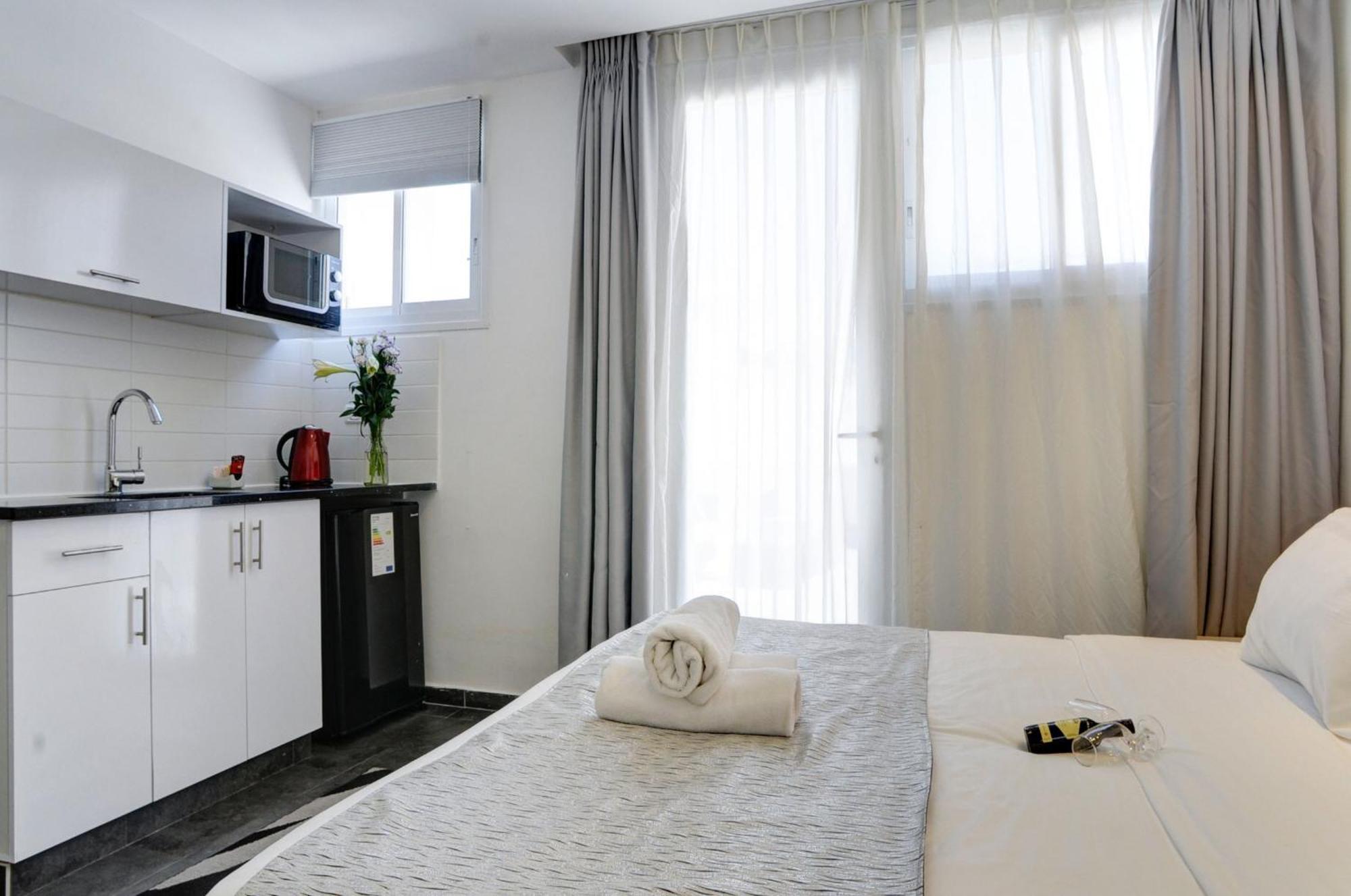 Geula Suites By Raphael Hotels เทลอาวีฟ ห้อง รูปภาพ