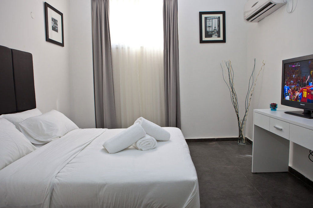 Geula Suites By Raphael Hotels เทลอาวีฟ ภายนอก รูปภาพ