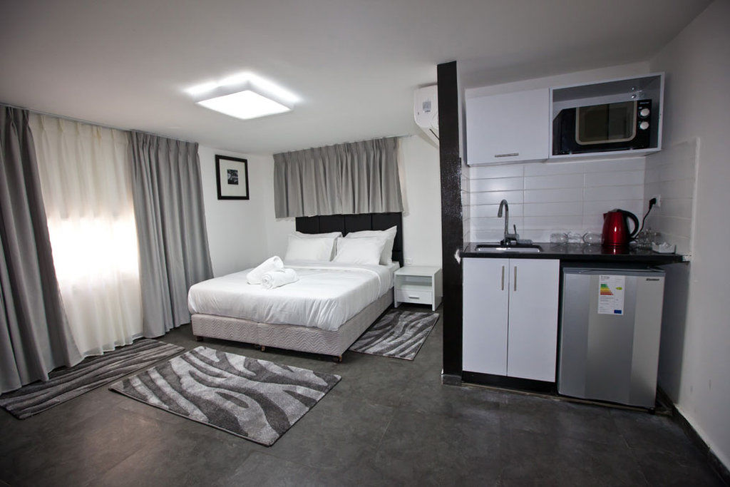 Geula Suites By Raphael Hotels เทลอาวีฟ ภายนอก รูปภาพ
